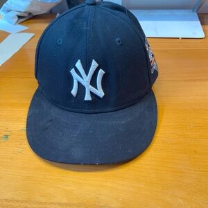Navy Men’s Yankees Hat Fitted 6 7/8